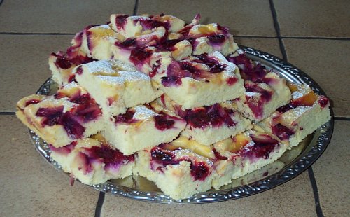 Ananas-Himbeer-Kuchen