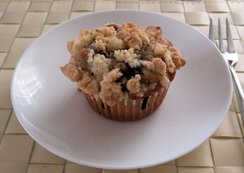 Blaubeer-Muffins mit Streuseln