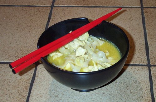 Curry-Nudelsuppe