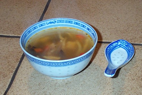 Thai-Suppe mit Glasnudeln